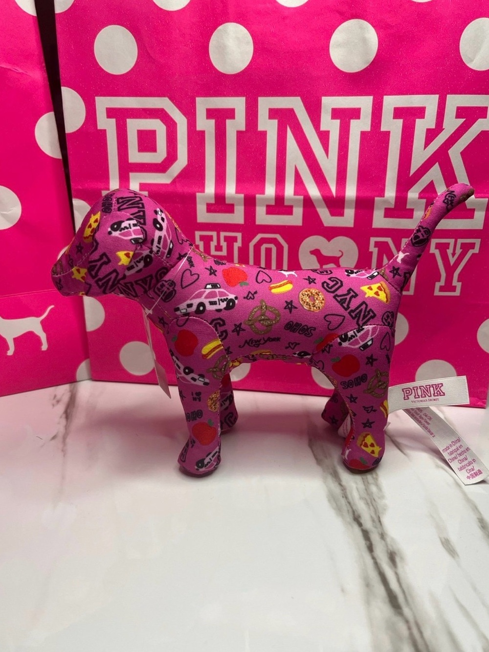 VS PINK SOHO AOP NY PUP
